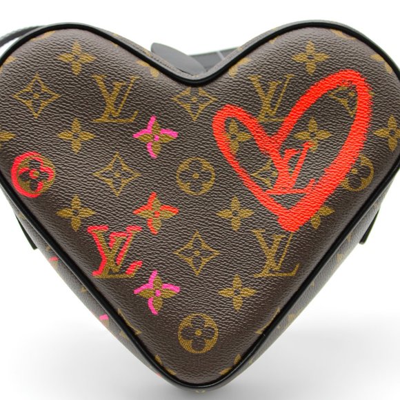 Louis Vuitton Limited Edition Monogram Fall in Love Sac Coeur - Picture 10 of 13